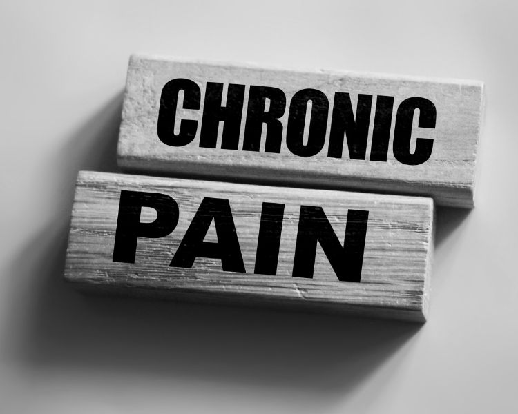 How to Improve Quality of Life for Seniors with Chronic Pain